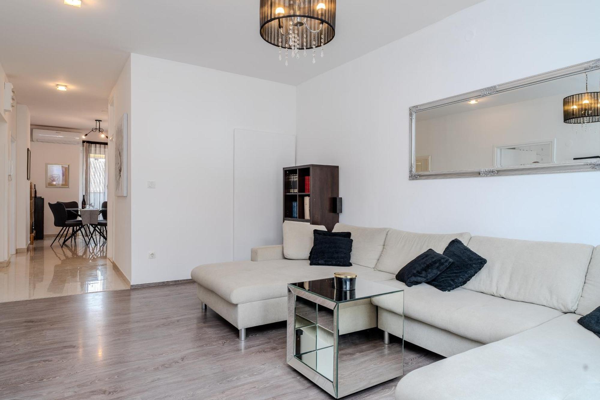 Zadar Center Apartment Verdi,Big & Cosy מראה חיצוני תמונה